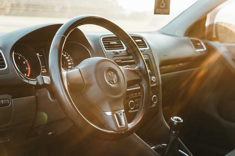 Volkswagen Golf VI Interior - Car Tender